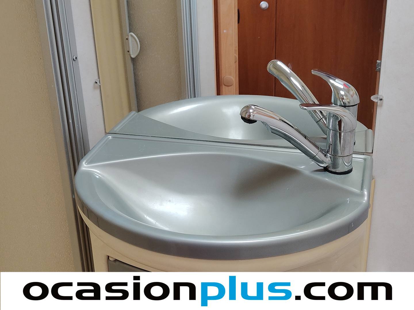 Capron Sunlight T65 Capron Sunlight T65 T65 a70 (140 Cv) 4 Plazas diésel
