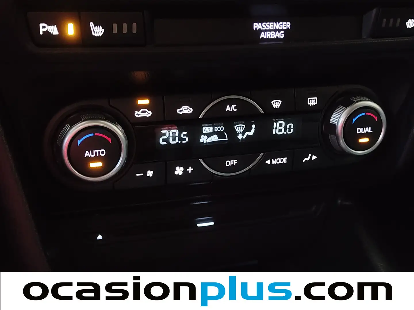 Foto Mazda Mazda3 Mazda Mazda 3 1.5 DE MT Luxury+Nav SportSedan (105 CV)