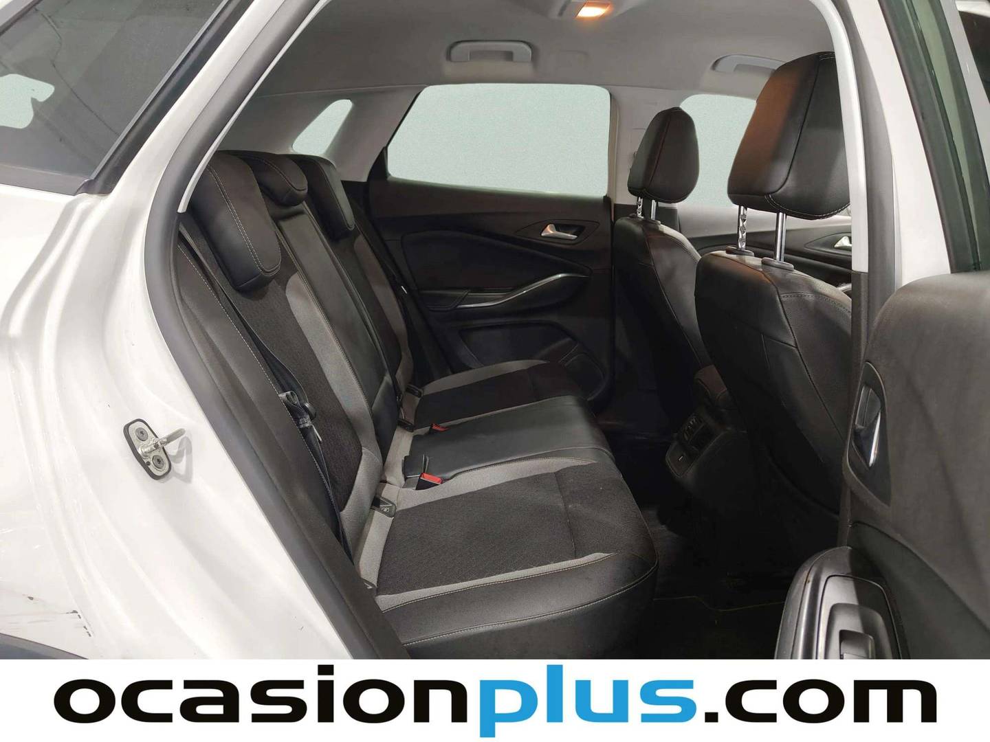 Opel Grandland X Opel Grandland X 1.2 Turbo S&S Design Line Auto  (130 CV) gasolina