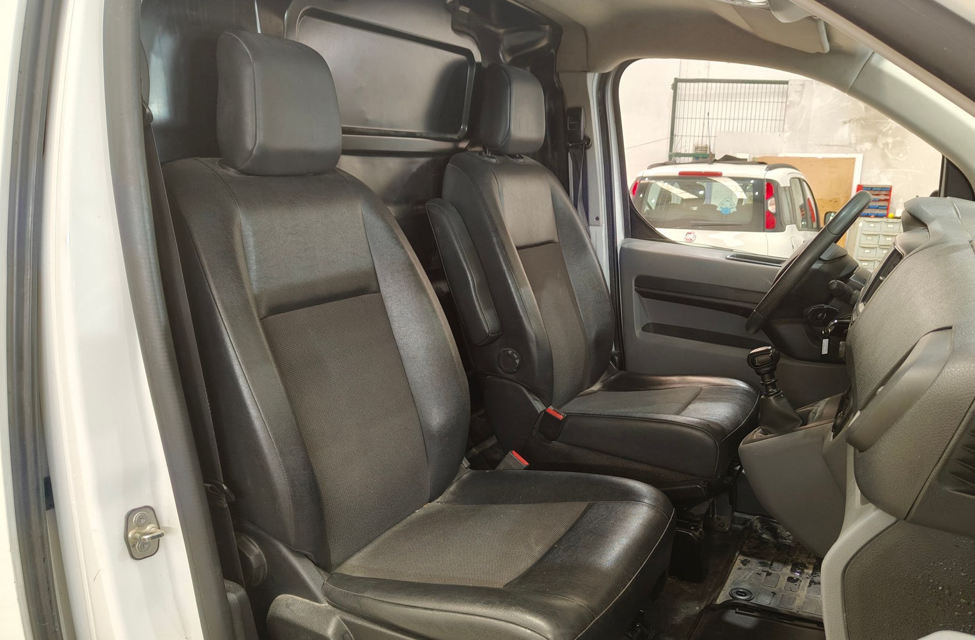 Opel Vivaro 1.5 Diesel M Standard Express - foto 11