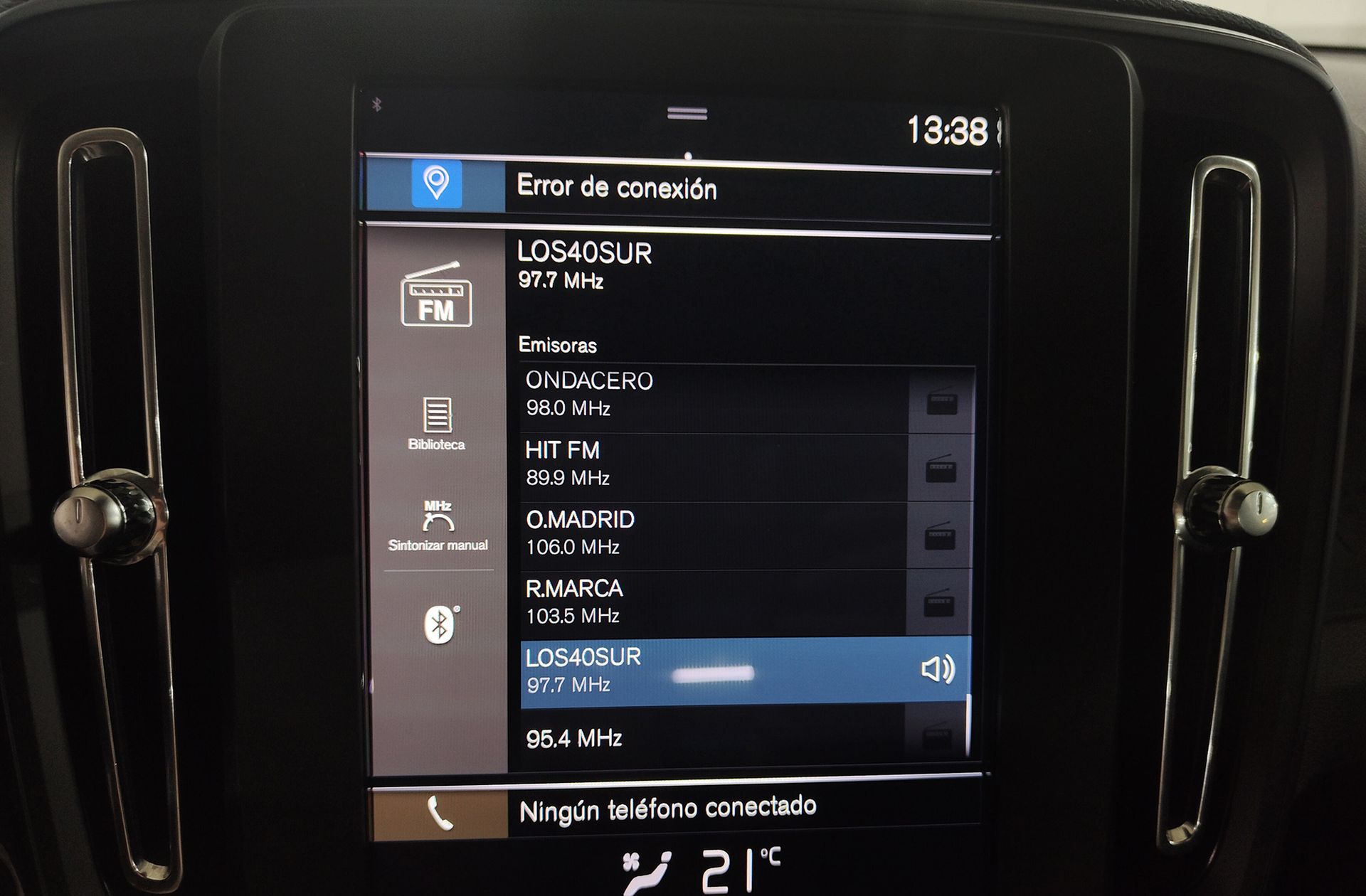 Volvo XC40 T2 Momentum Core - foto 35