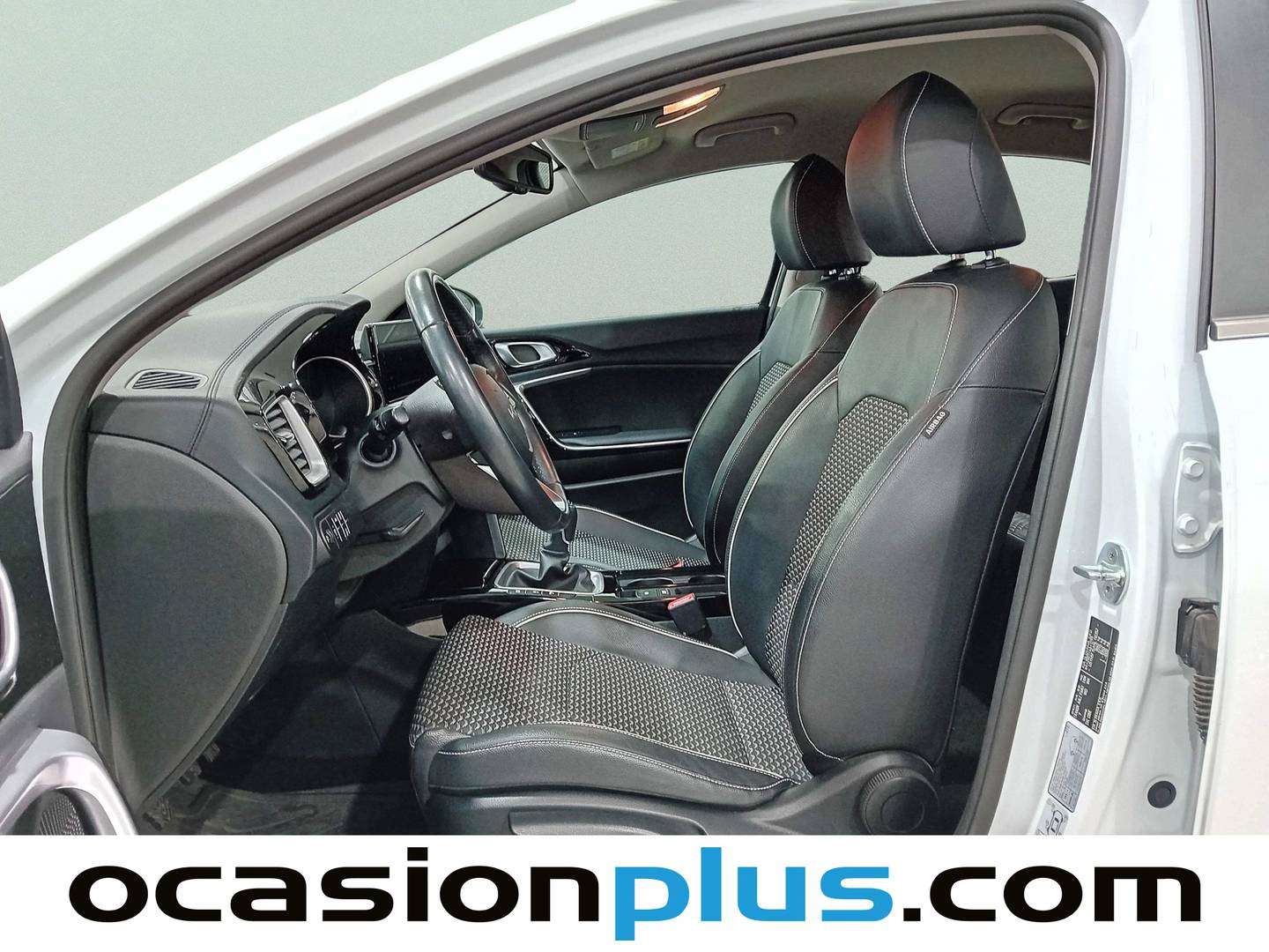 Foto KIA XCeed Kia XCeed 1.5 MHEV iMT Tech (160 CV)