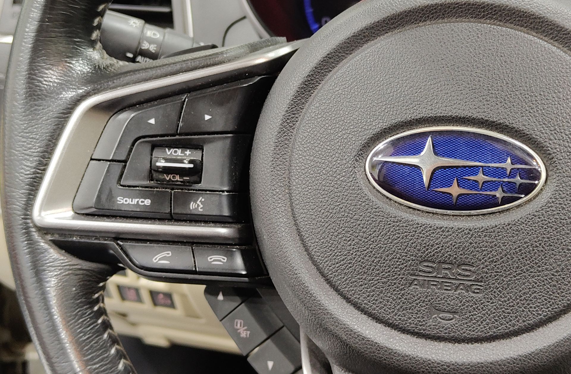 Subaru Outback 2.5 Bi-Fuel Executive Plus CVT Lineartronic - foto 31
