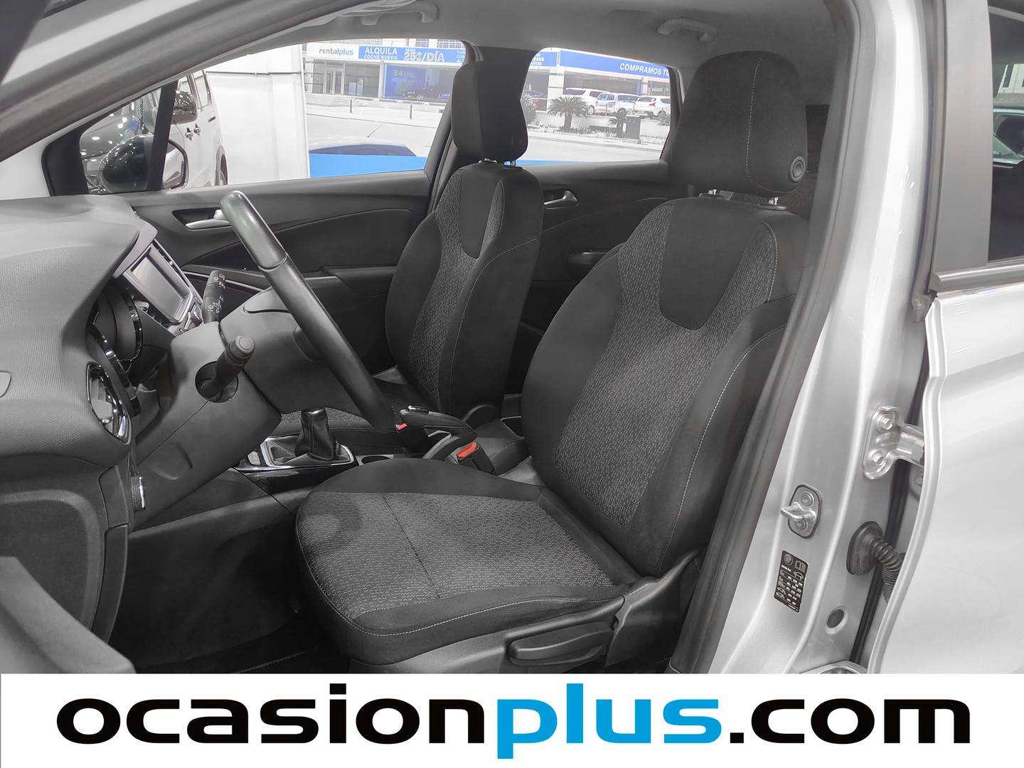 Foto asientos delanteros Opel Crossland X Opel Crossland X 1.2 Selective  (81 CV)
