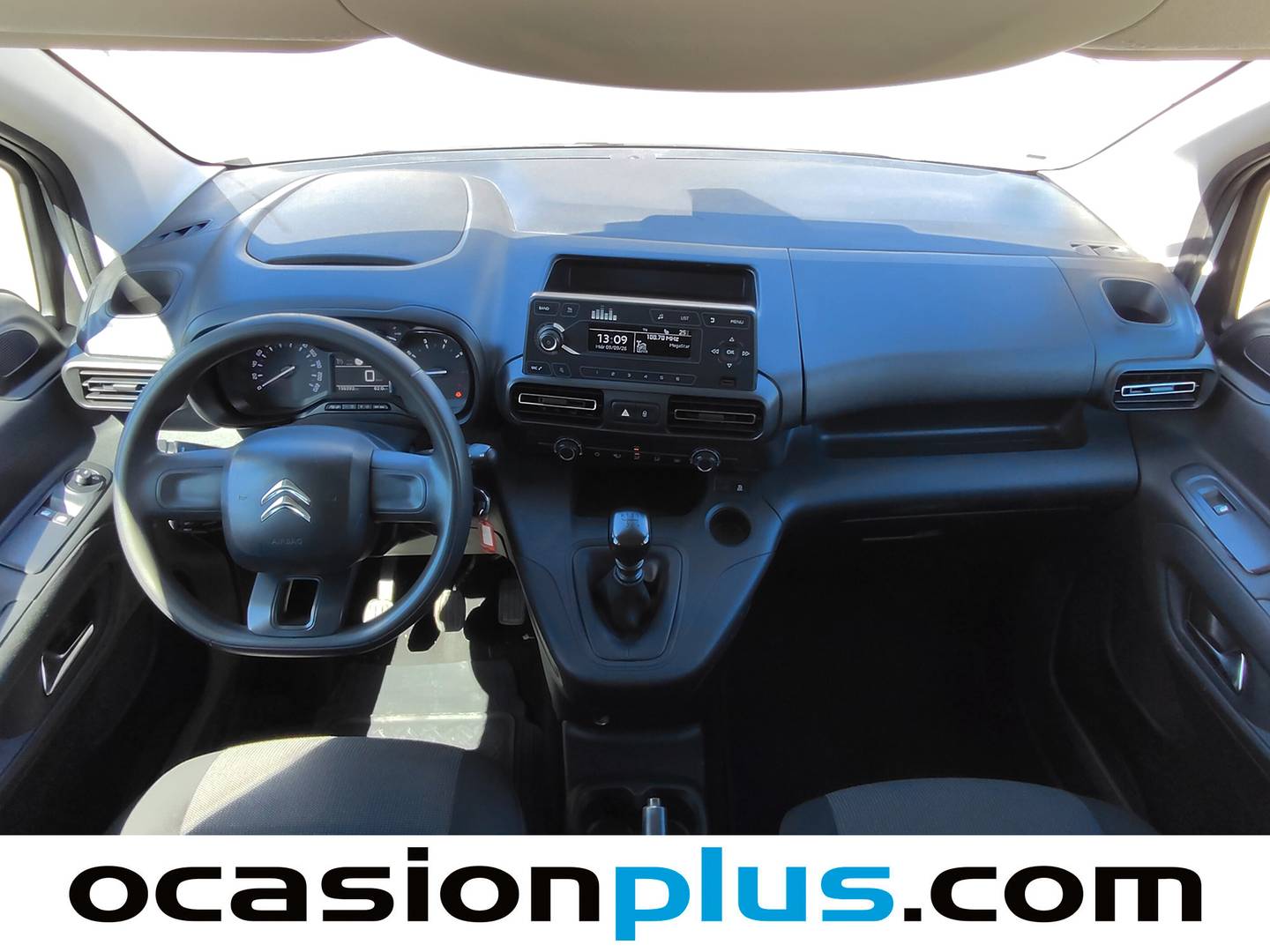 Foto asientos delanteros Citroën Berlingo Citroën Berlingo BlueHDi 100 Talla M Live Pack (102 CV)