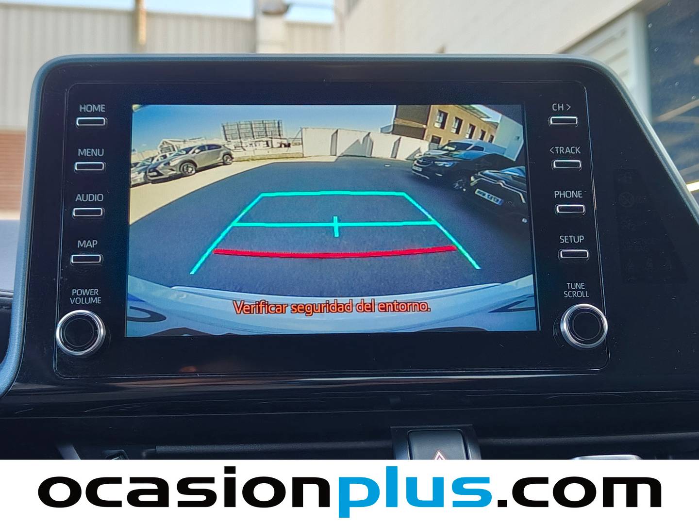 Equipamiento del Toyota C-HR Toyota C-HR 1.8 125H Advance (122 CV)