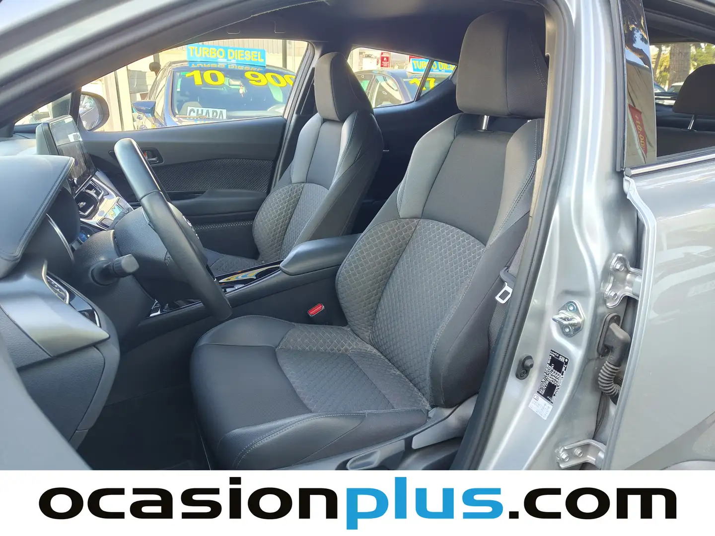 Foto Toyota C-HR Toyota C-HR 1.8 125H Advance (122 CV)