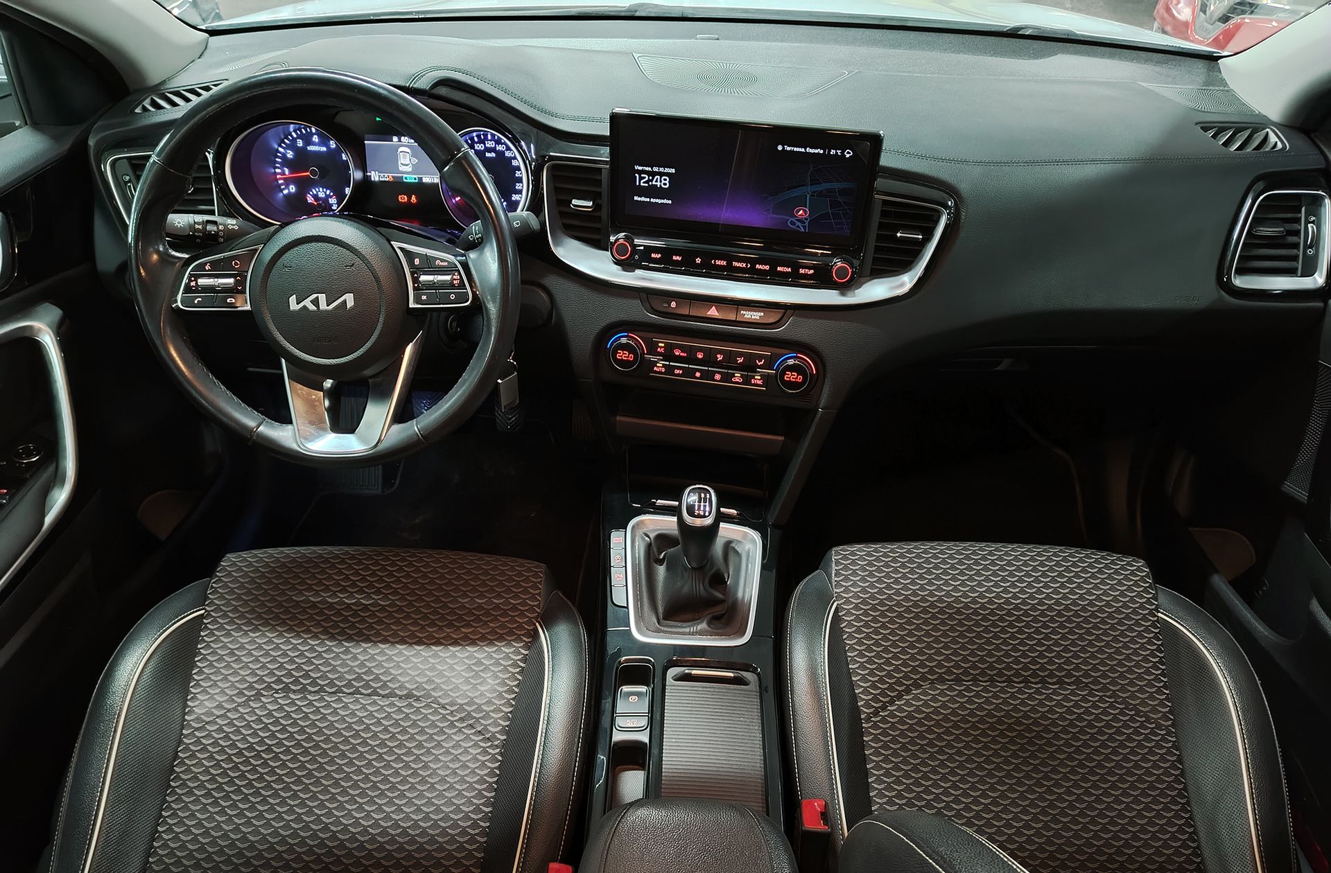 Kia XCeed 1.5 MHEV iMT Tech - foto 6