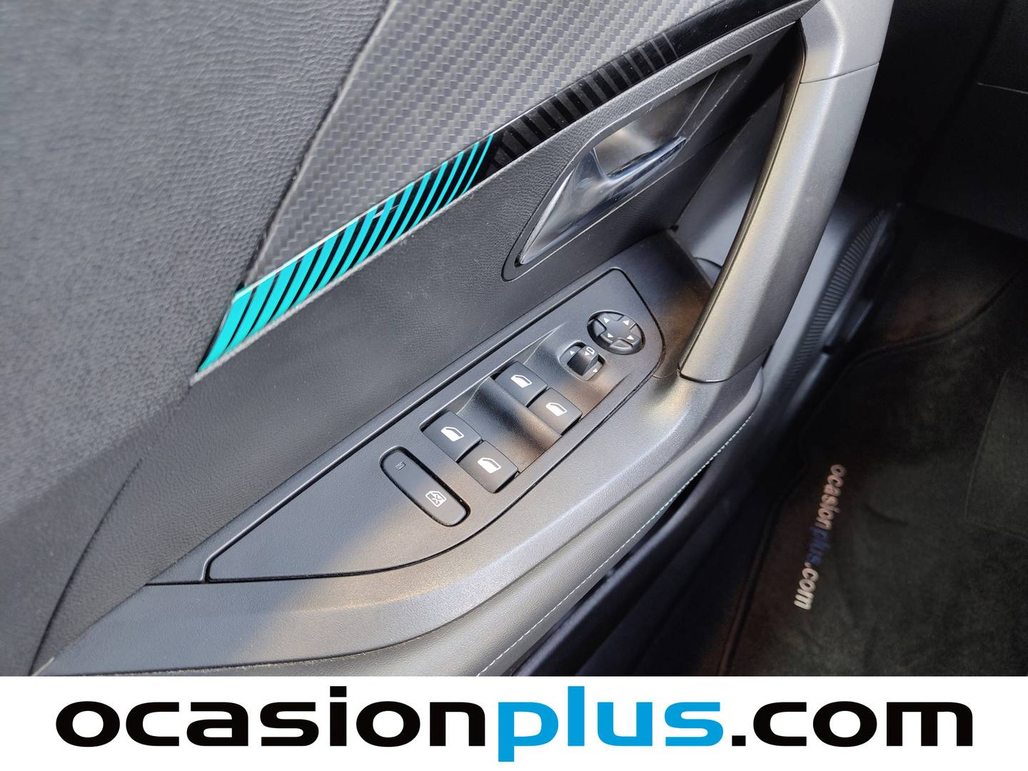 Foto Peugeot 2008 Peugeot 2008 PureTech 100 S&S Allure (100 CV)