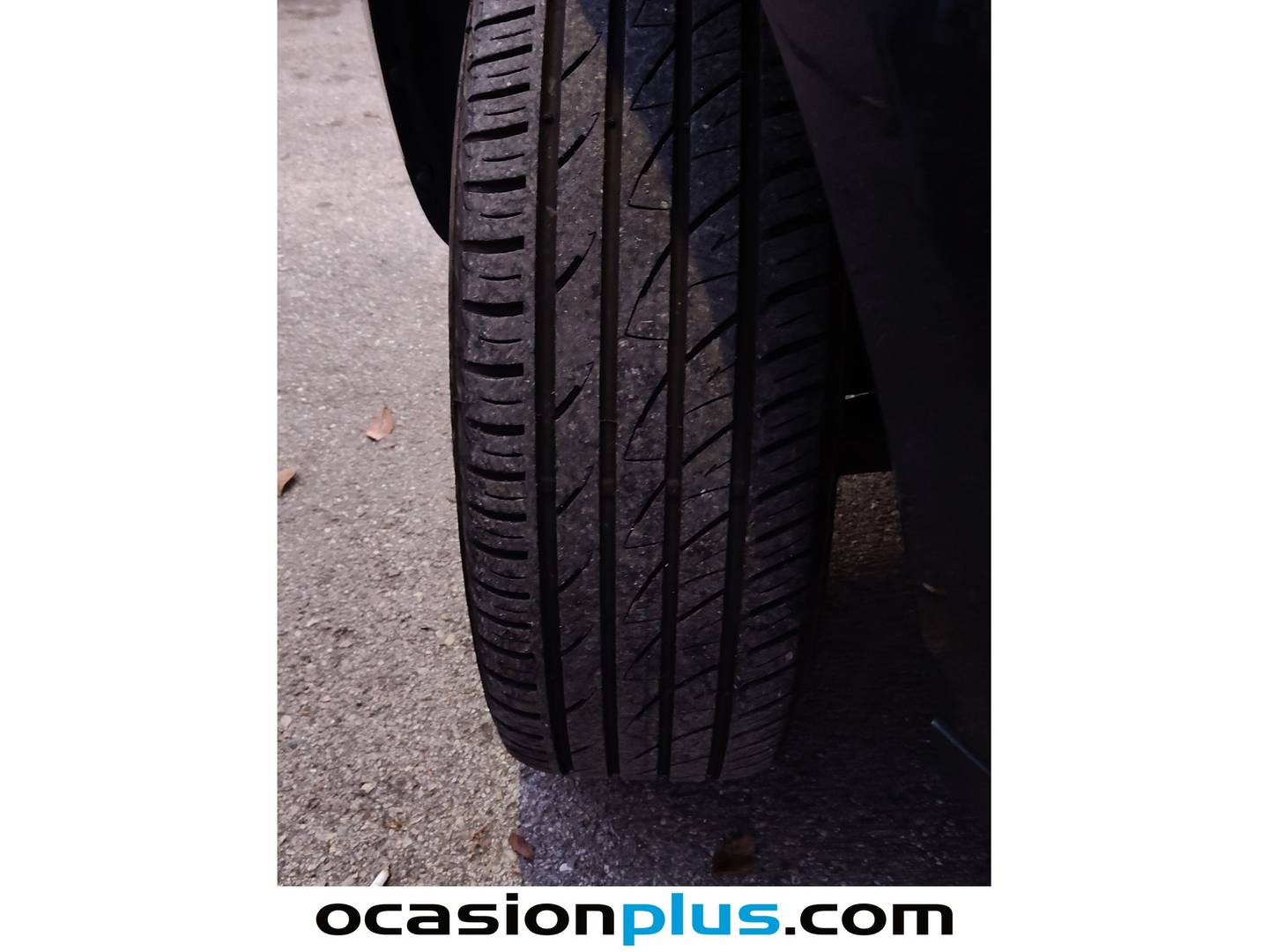 Foto Mitsubishi Outlander Mitsubishi Outlander 2.0 DI-D Intense Plus (140 CV) 7 Plazas