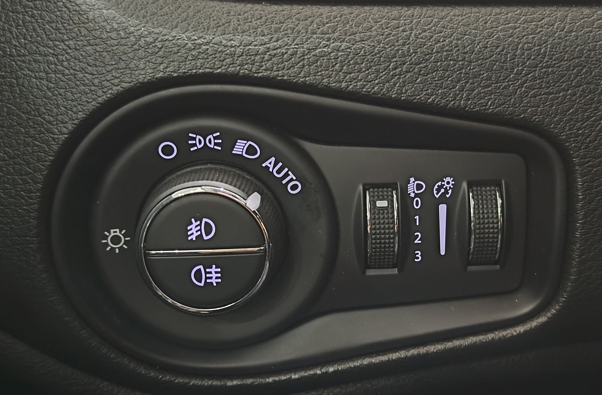 Jeep Renegade 2.0 MultiJet Limited 4x4 AD Low - foto 13