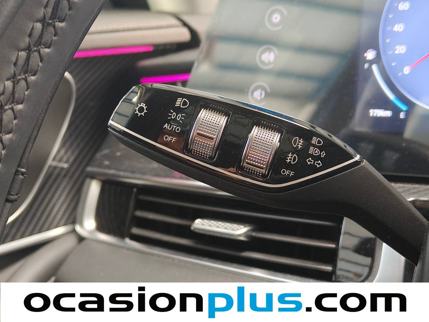 Accesorios del EBRO S700 EBRO S700 1.6 TGDI Luxury 7 DCT (147 CV)