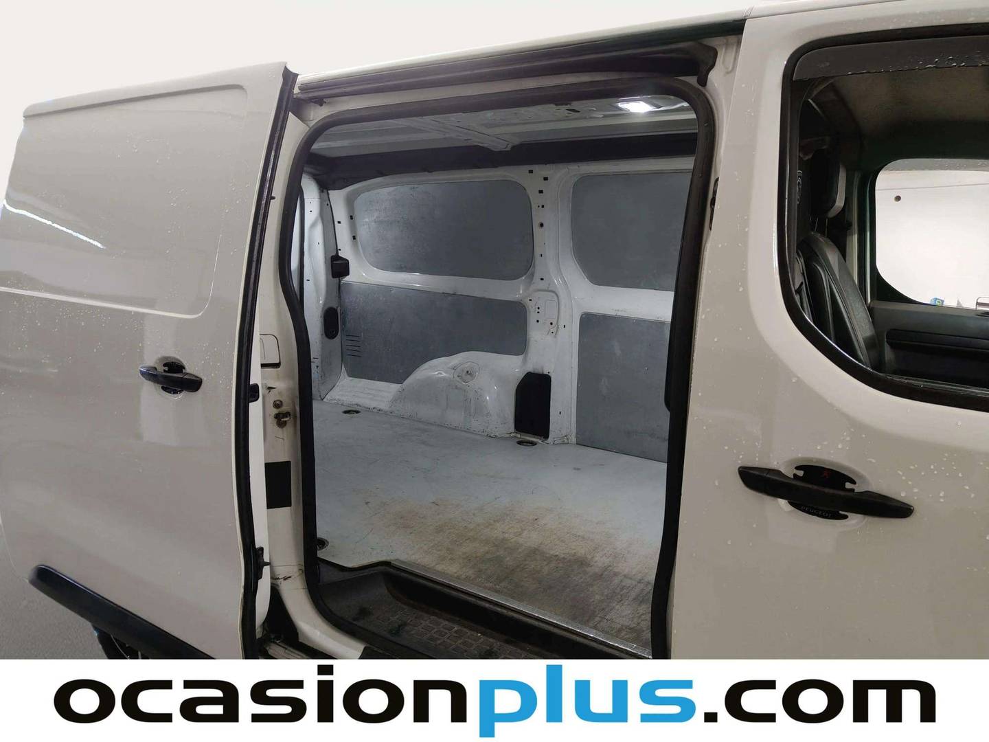 Fotos maletero Peugeot Expert Peugeot Expert Furgon BlueHDi 120 S&S Pro Long (122 CV)