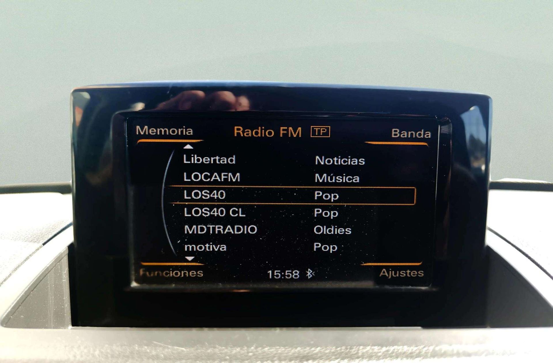 Audi Q3 design edition 2.0 TDI quattro S tronic - foto 31