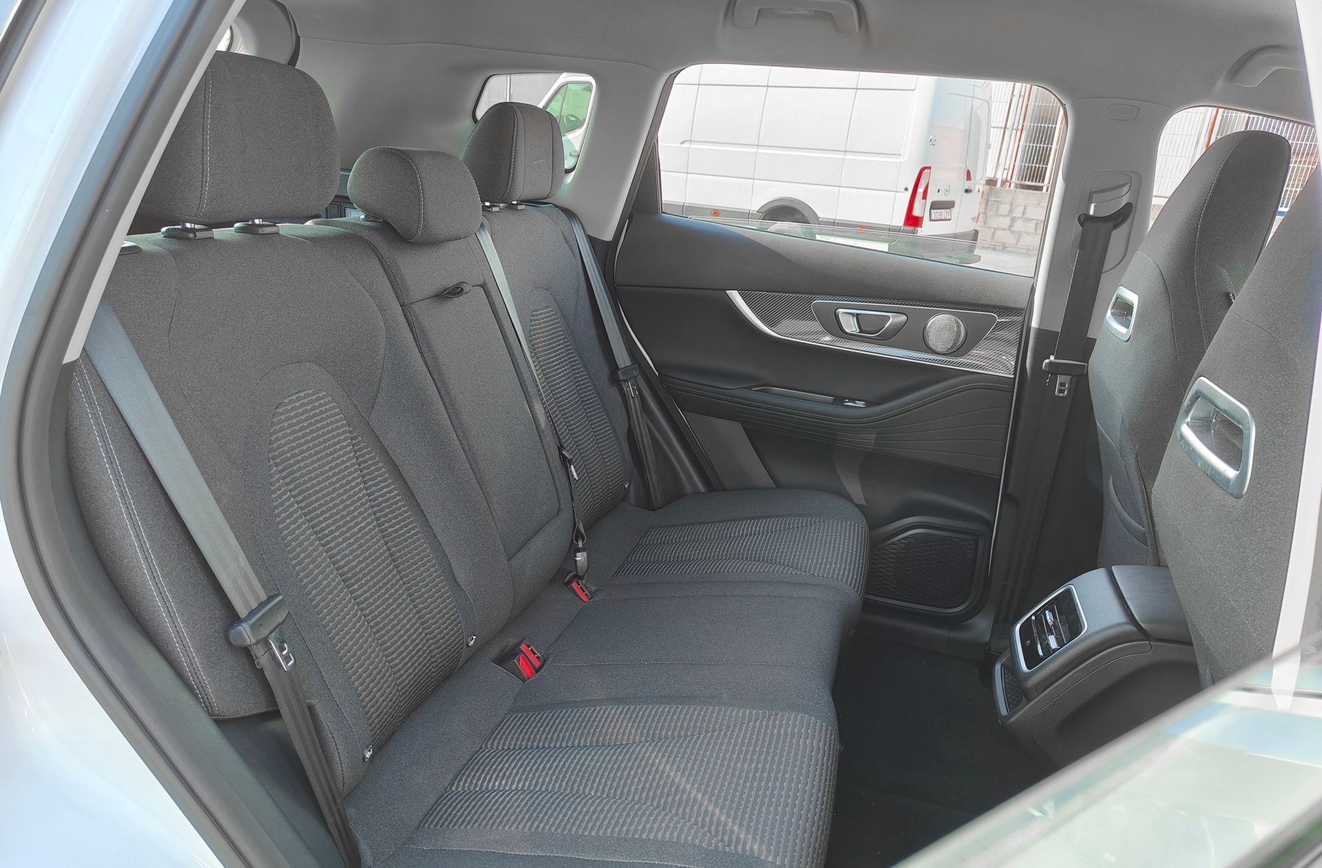 Ebro s700 1.6 T-GDi Comfort DCT - foto 17