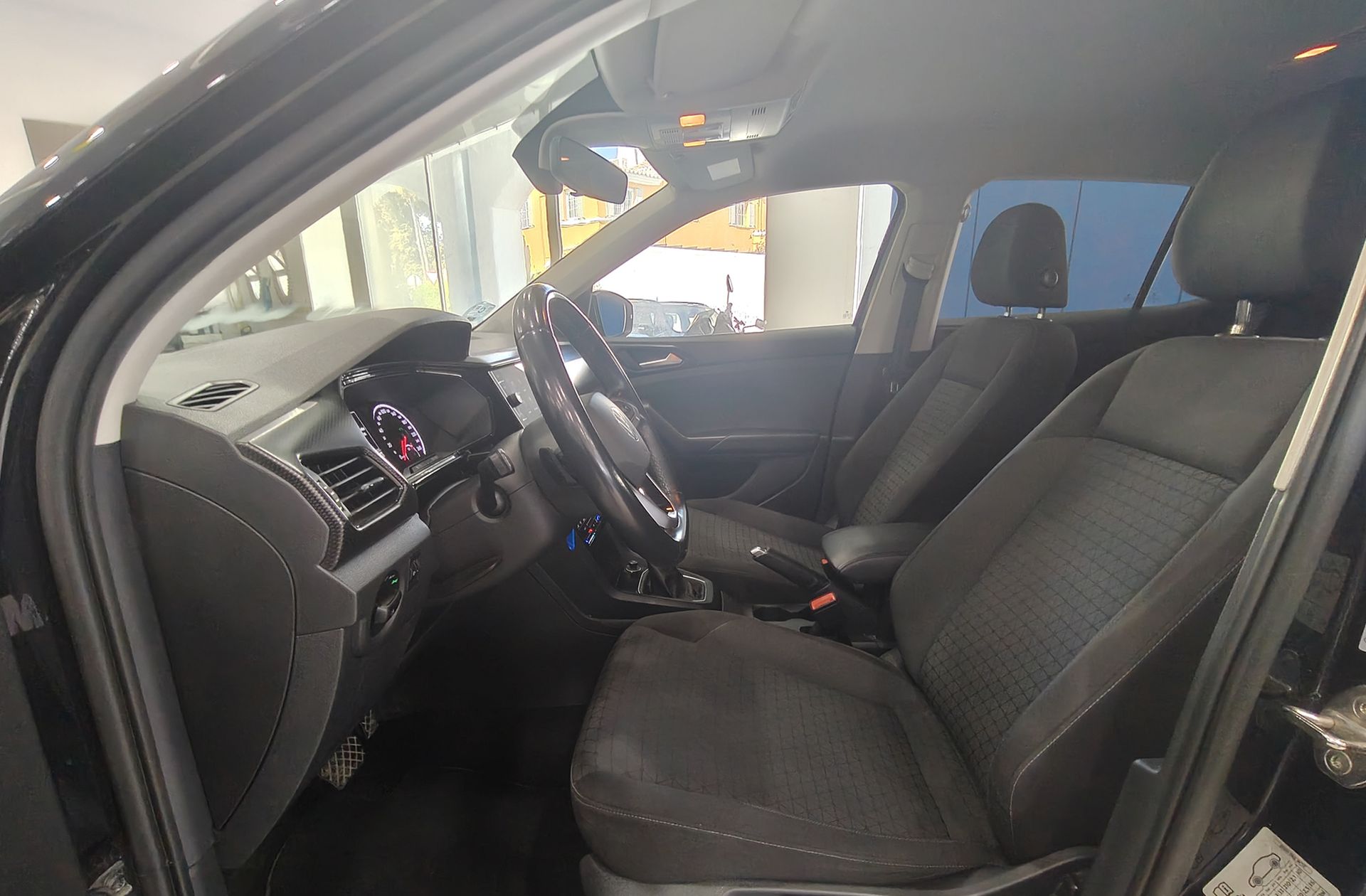 Volkswagen T-Cross Advance 1.0 TSI DSG - foto 8