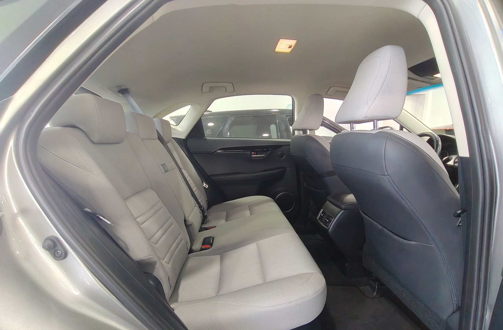 Lexus NX 300h Corporate 2WD Navibox - foto 15