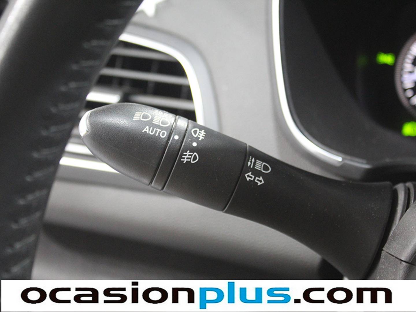 Foto Renault Mégane Renault Megane Sport Tourer Zen TCe (140 CV) GPF