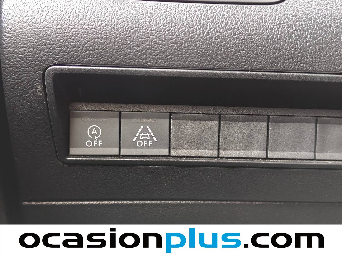 Equipamiento del Opel Combo Life Opel Combo Life 1.2 Turbo S&S Expression L (110 CV)