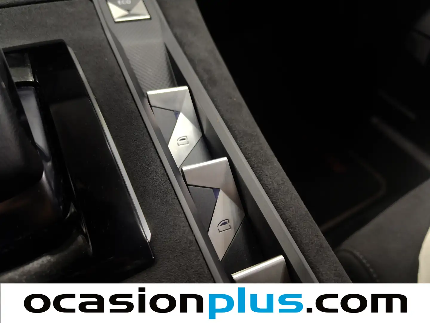 Foto DS DS 7 Crossback DS DS7 Crossback BlueHDi 130 DE Performance Line AT (130 CV)