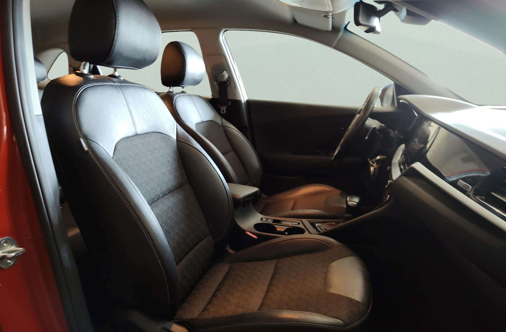 Kia Niro 1.6 GDi HEV Híbrido Drive - foto 18