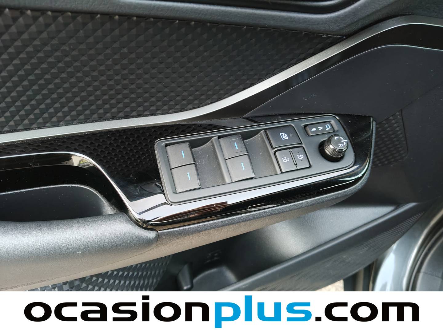 Foto Toyota C-HR Toyota C-HR 1.8 125H Advance (122 CV)