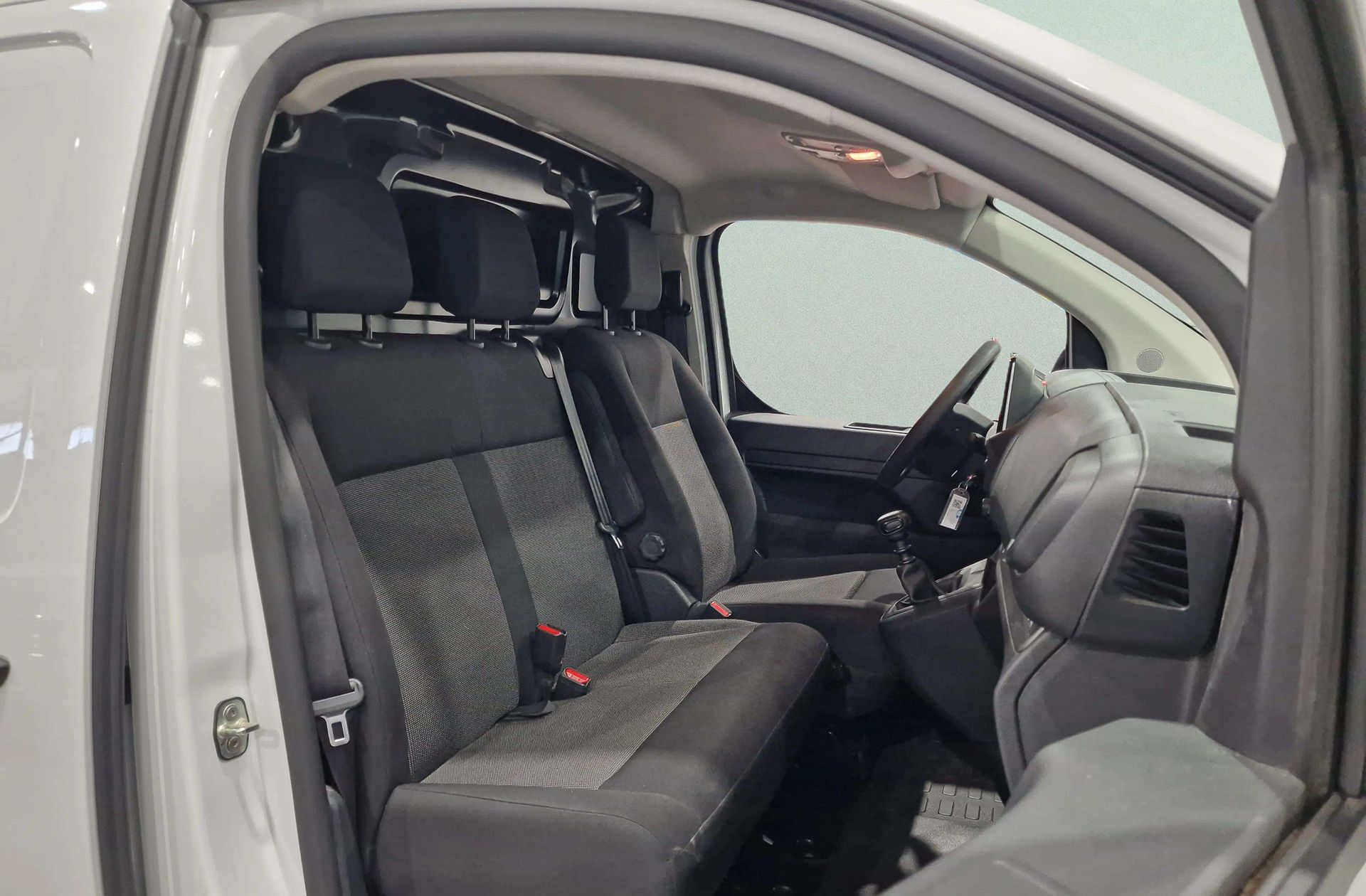 Peugeot Expert BlueHDi 120 Standard 3 plazas - foto 15