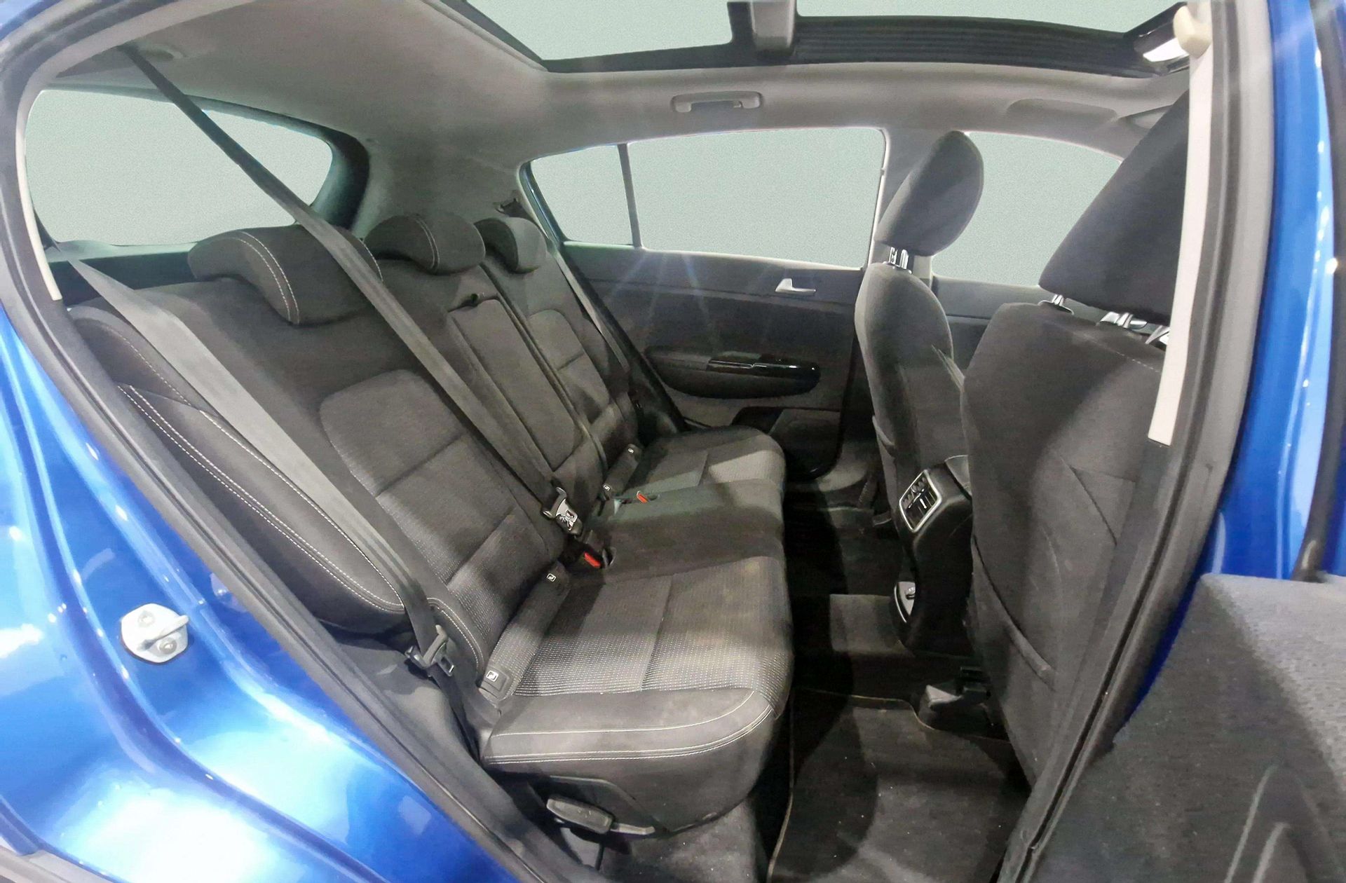 Kia Sportage 1.6 GDI Black Edition 4x2 - foto 21
