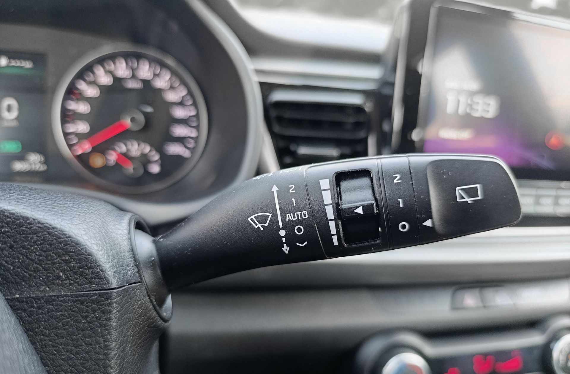 Kia Rio 1.0 T-GDi MHEV iMT Drive - foto 31