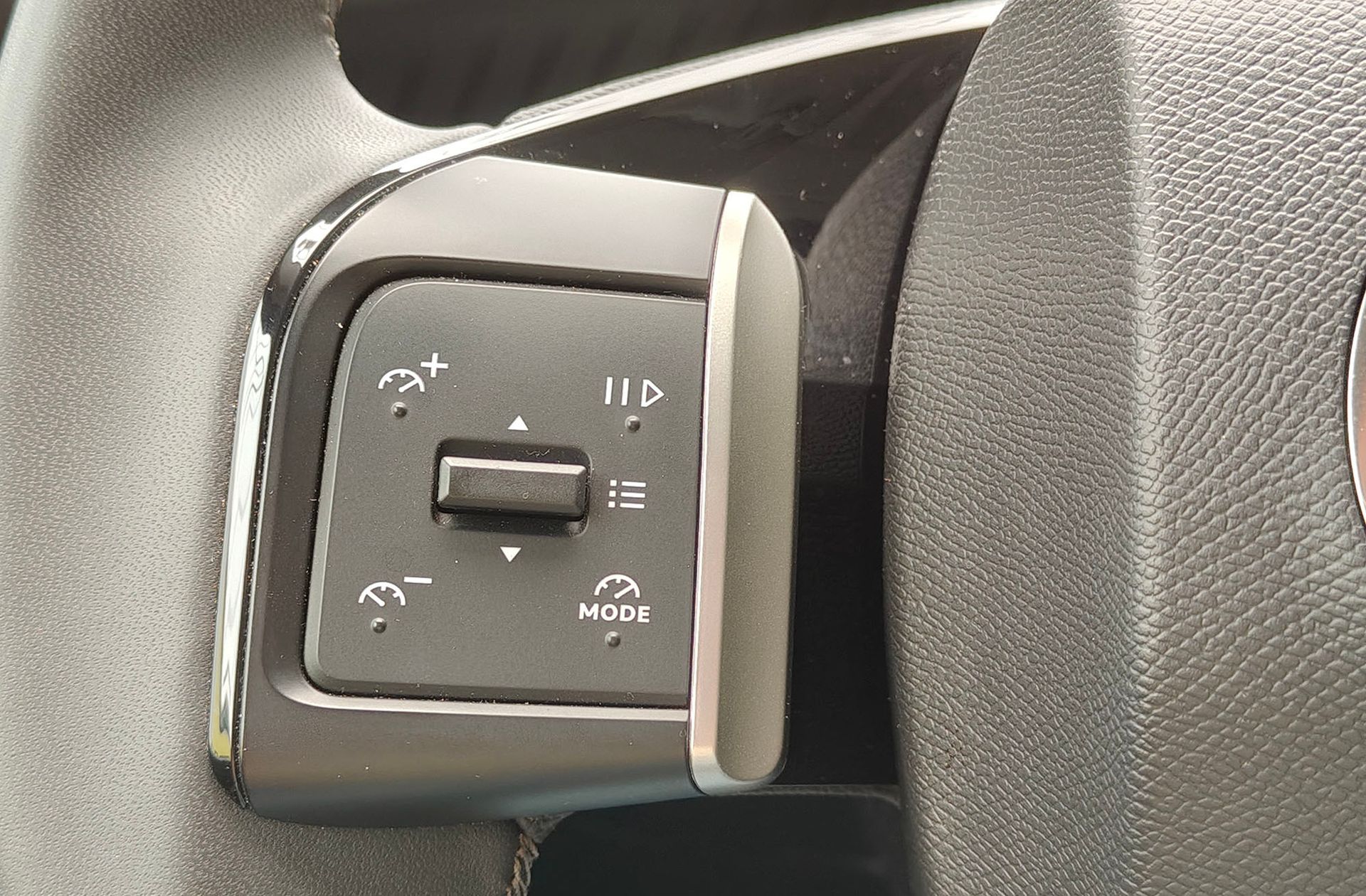 Citroën C3 Aircross Hybrid 145 Plus e-DCS6 - foto 25