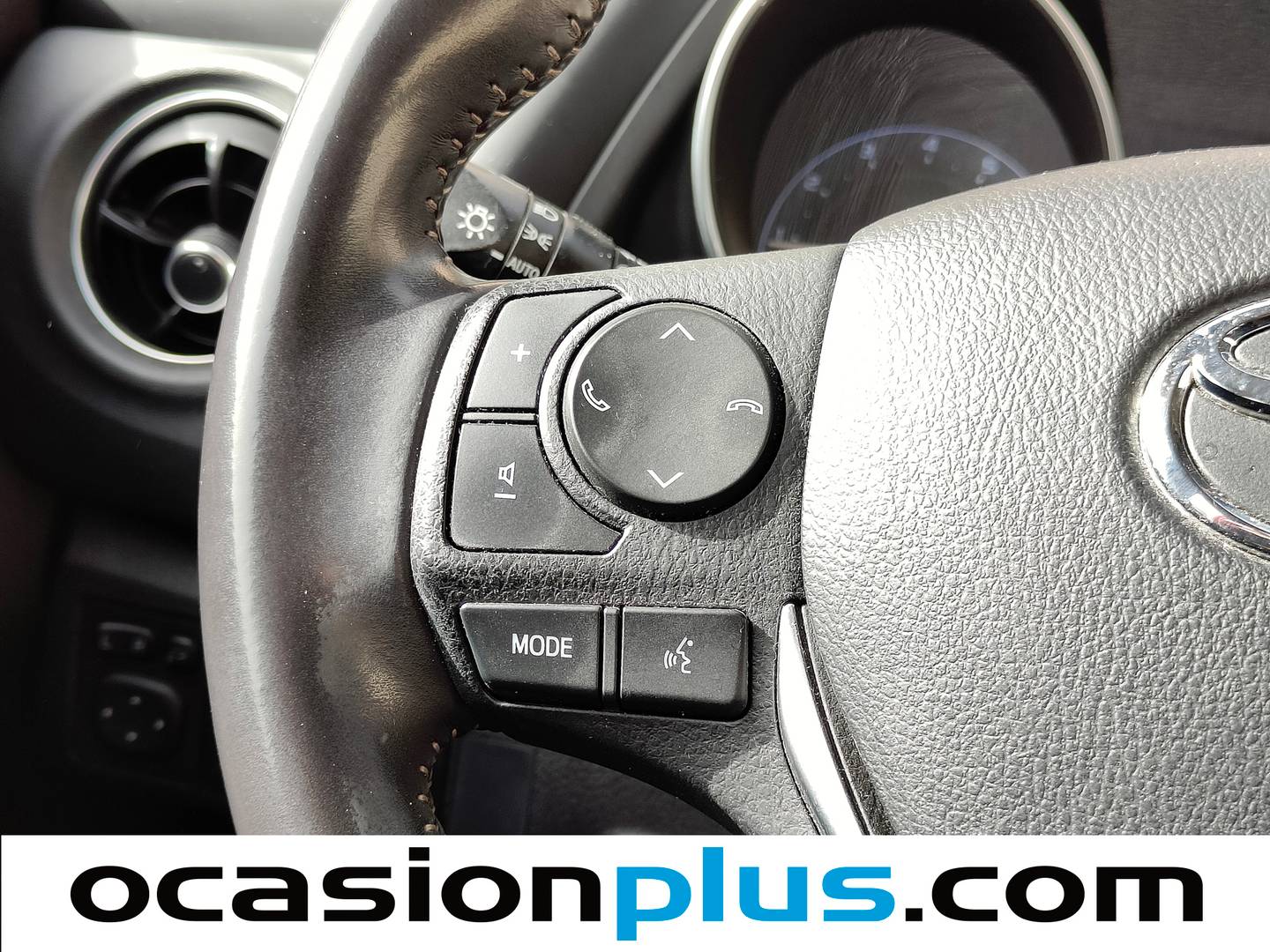 Extras del Toyota Auris Toyota Auris 120T Active (116 CV)