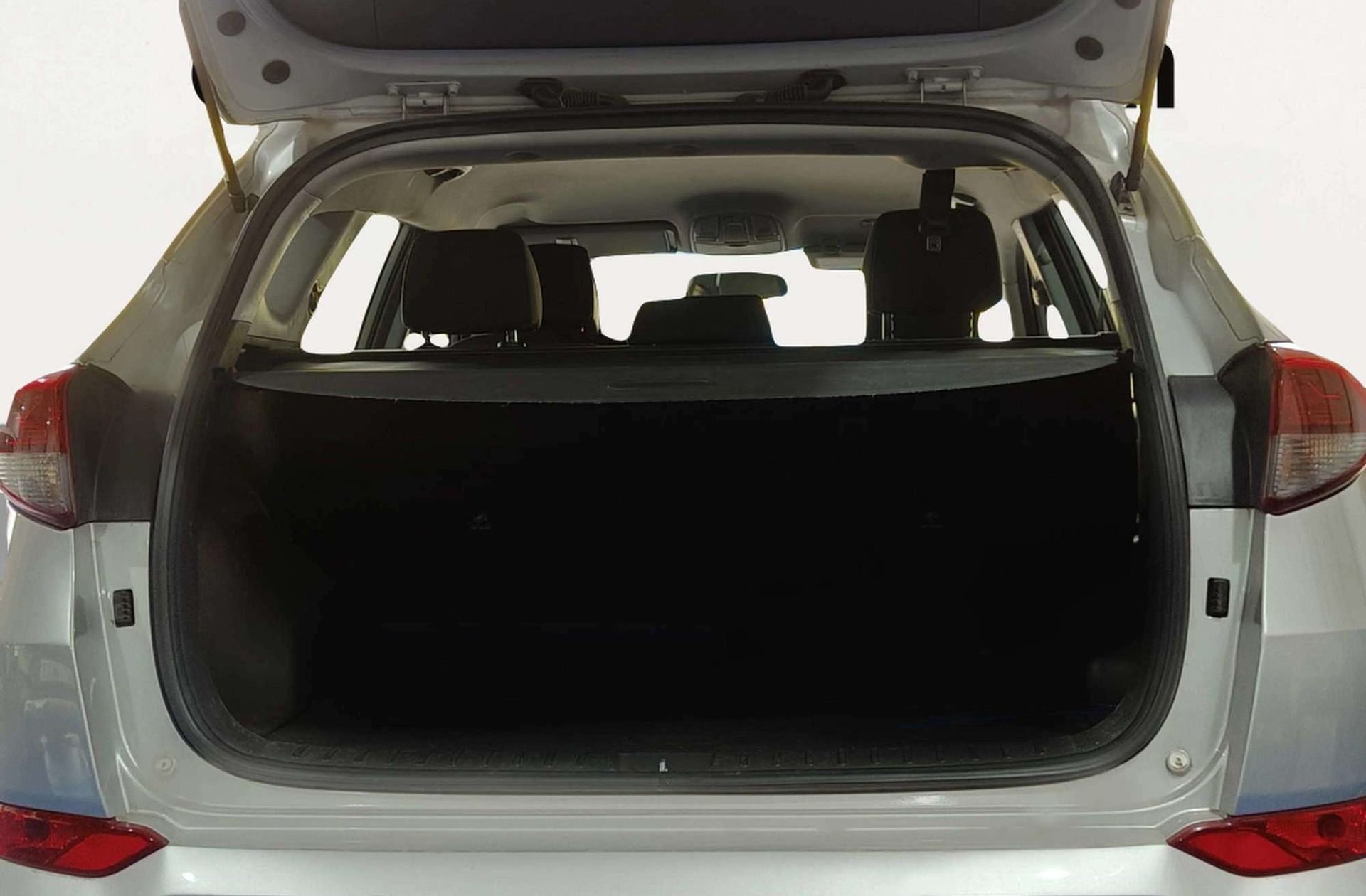 Hyundai Tucson 1.7 CRDi BlueDrive Klass 4x2 - foto 12