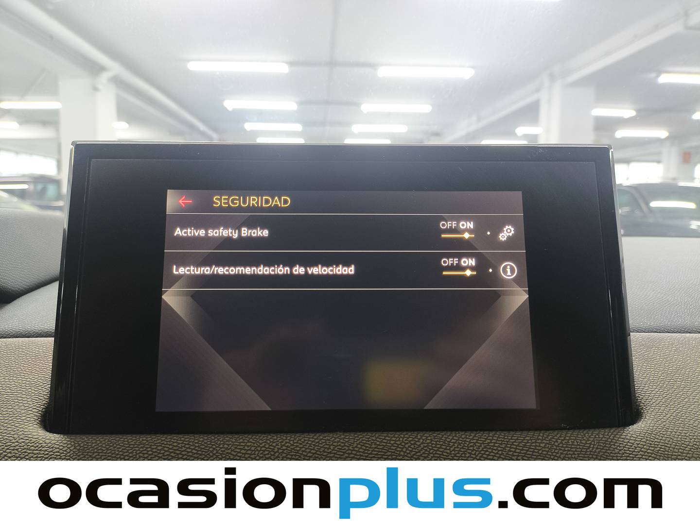 Foto DS DS 3 Crossback DS DS3 Crossback BlueHDi 100 So Chic (100 CV)