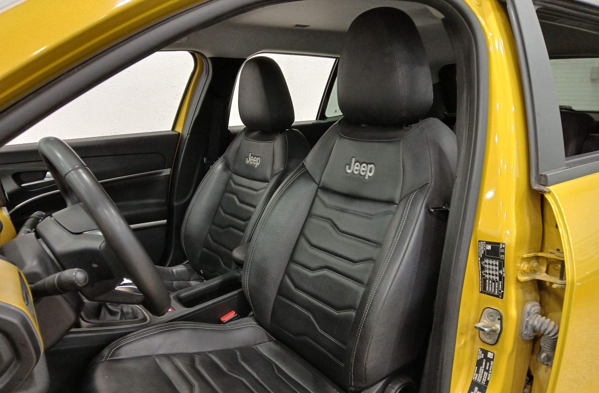 Jeep Avenger 1.2 G Summit - foto 11