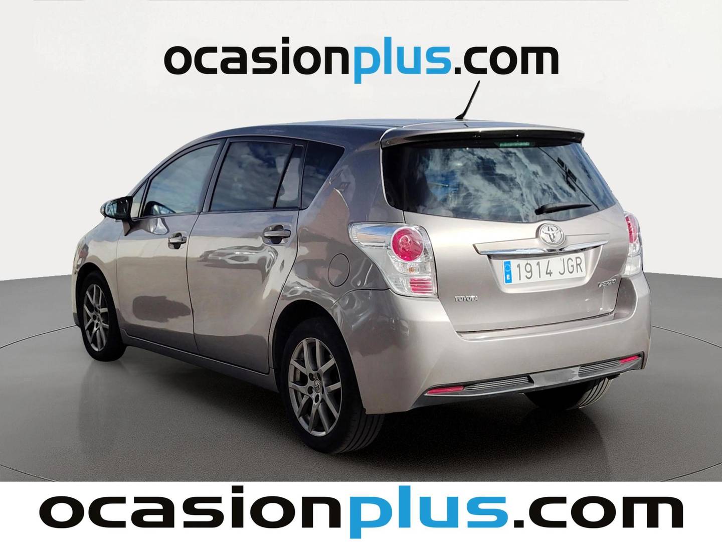 Foto trasera Toyota Verso Toyota Verso 115D Advance (112 CV) izquierda