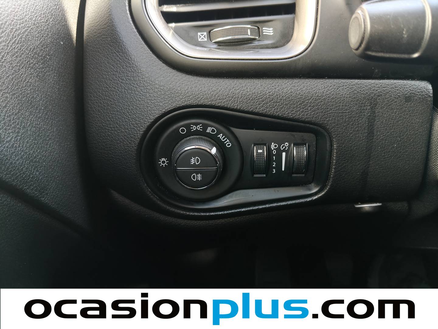 Jeep Renegade Jeep Renegade 1.6 Multijet Limited 4x2 (130 CV) seminuevo