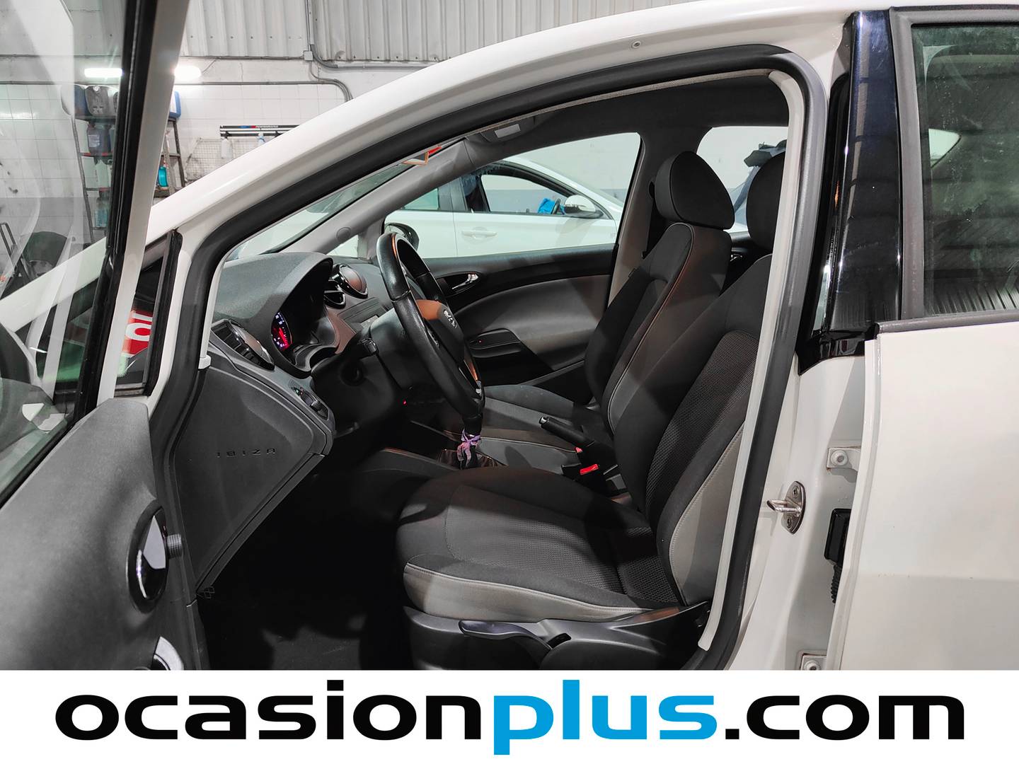 Foto asientos delanteros Seat Ibiza Seat Ibiza 1.2 TSI Style (90 CV)