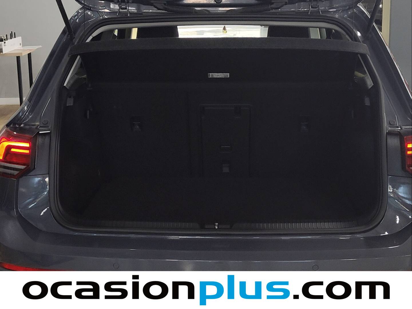 Fotos maletero Volkswagen Golf Volkswagen Golf Life 1.0 eTSI  (110 CV) DSG