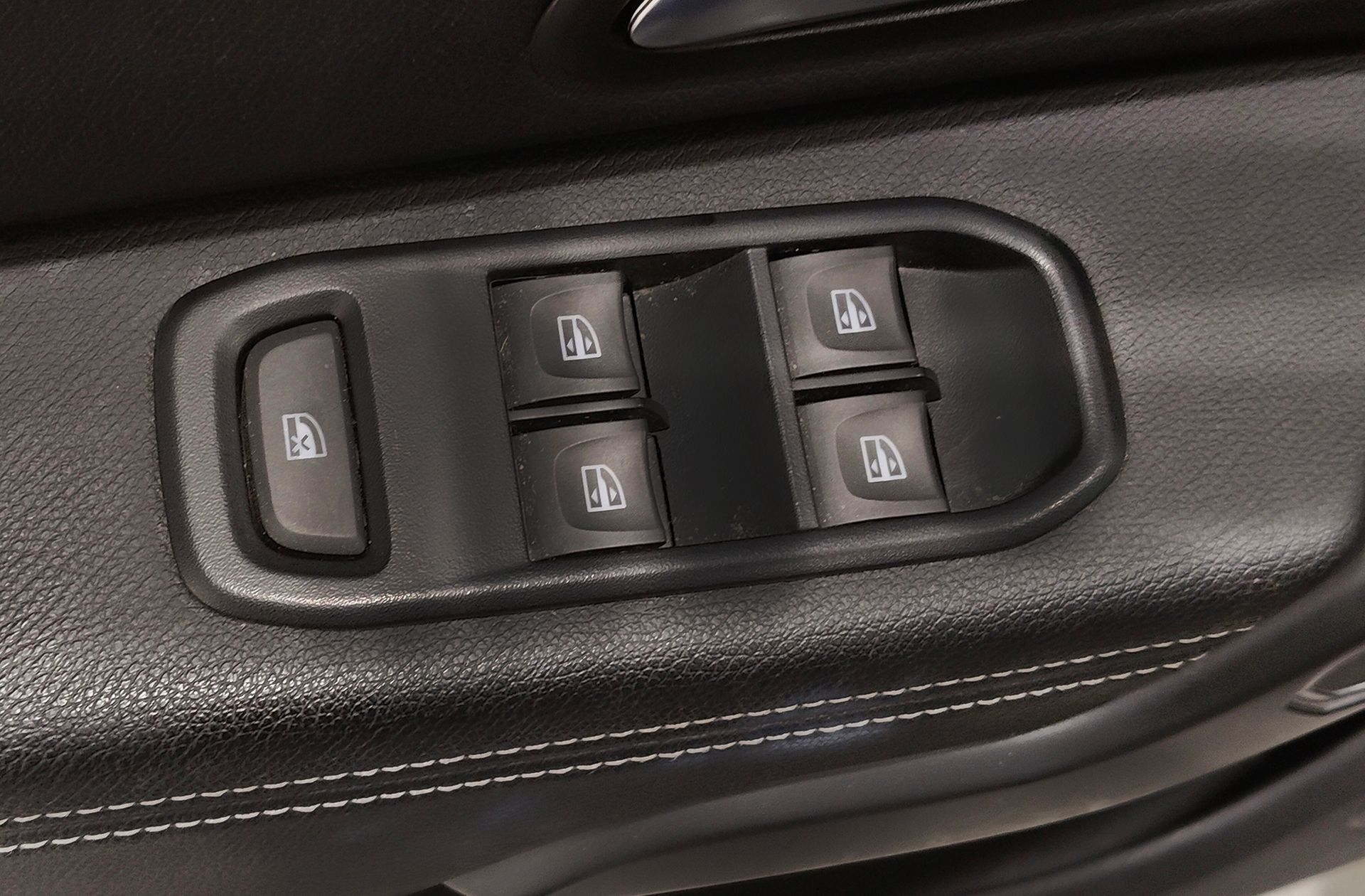 Dacia Duster Prestige TCe EDC - foto 33