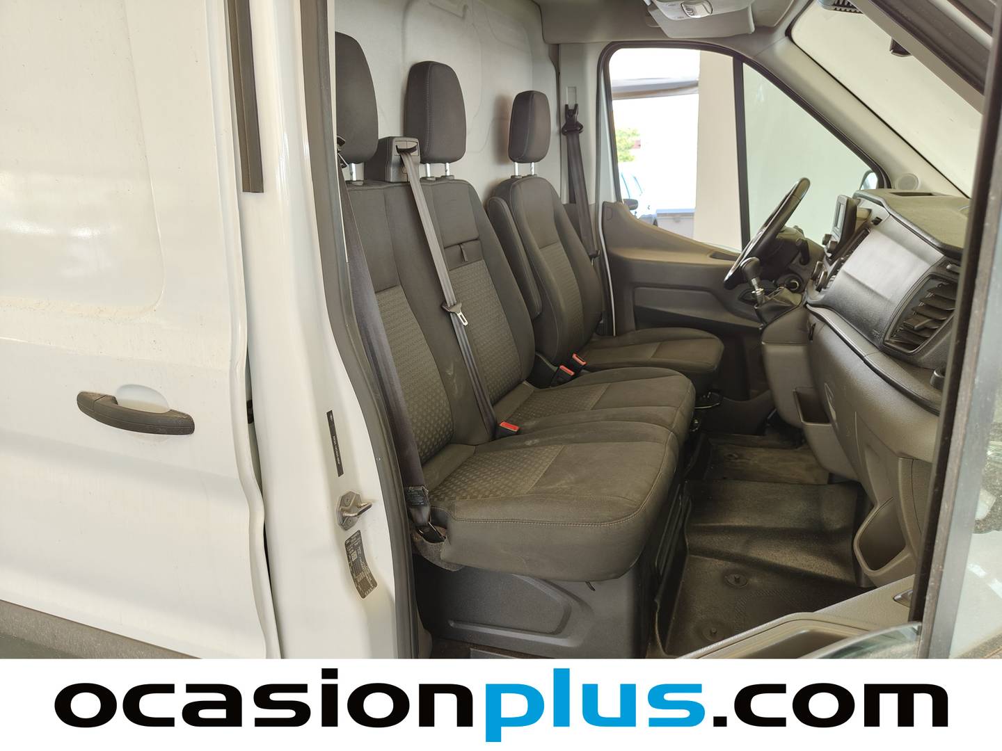 Foto Ford Transit Ford Transit Furgon 350 MHEV L2H2 Trend RWD (130 CV)