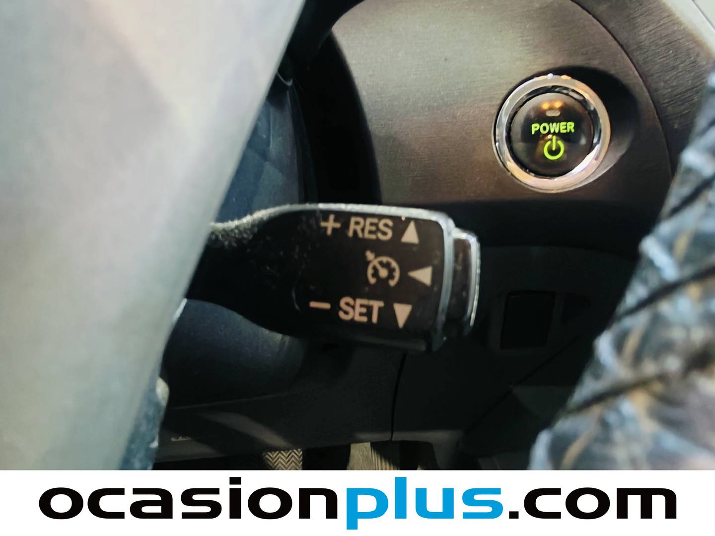 Extras y acabados del Toyota Prius Toyota Prius 1.8 HSD Eco (136 CV)