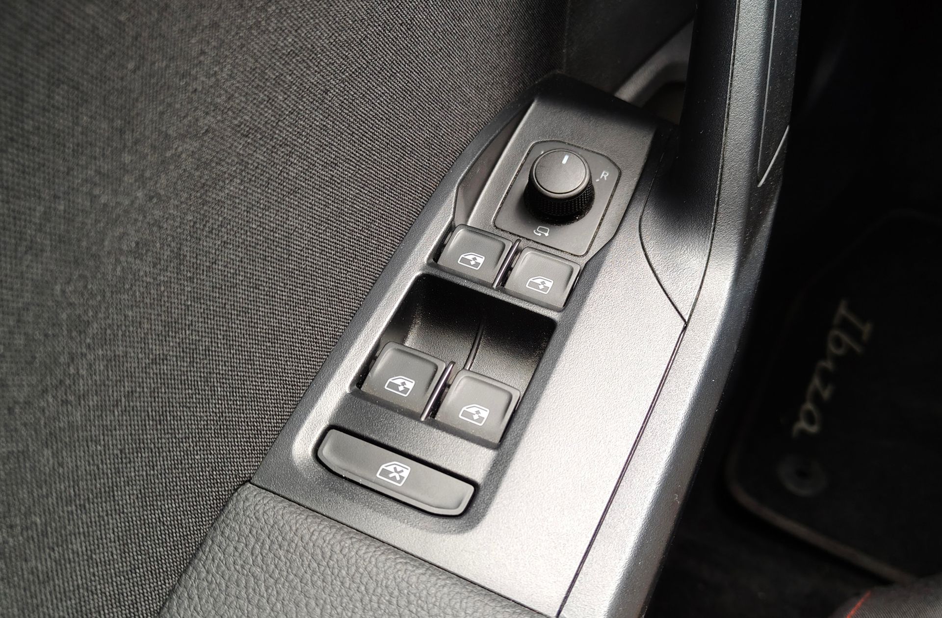 SEAT Ibiza 1.5 TSI FR XL DSG - foto 48