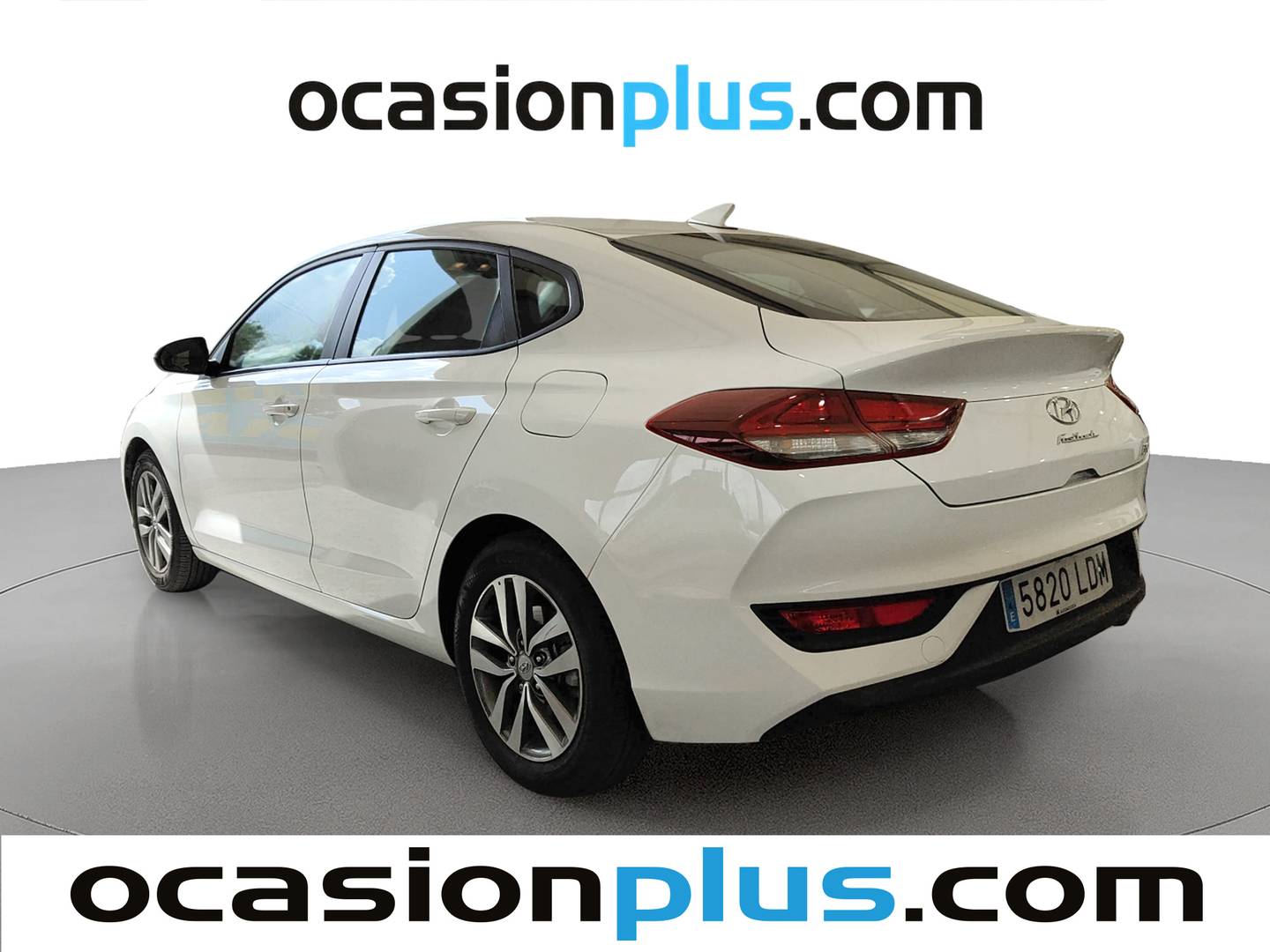 Foto trasera Hyundai i30 Hyundai i30 Fastback 1.0 TGDI Klass (120 CV) izquierda