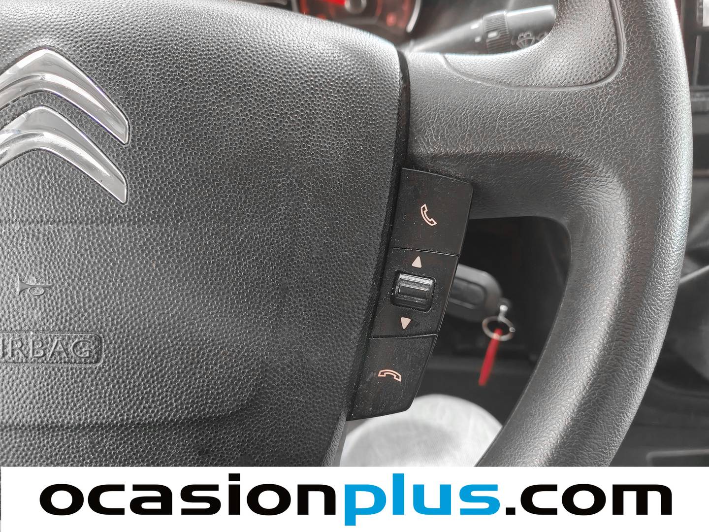 Challenger V114 Challenger V114 VIP (140 CV) 2 Plazas 140cv