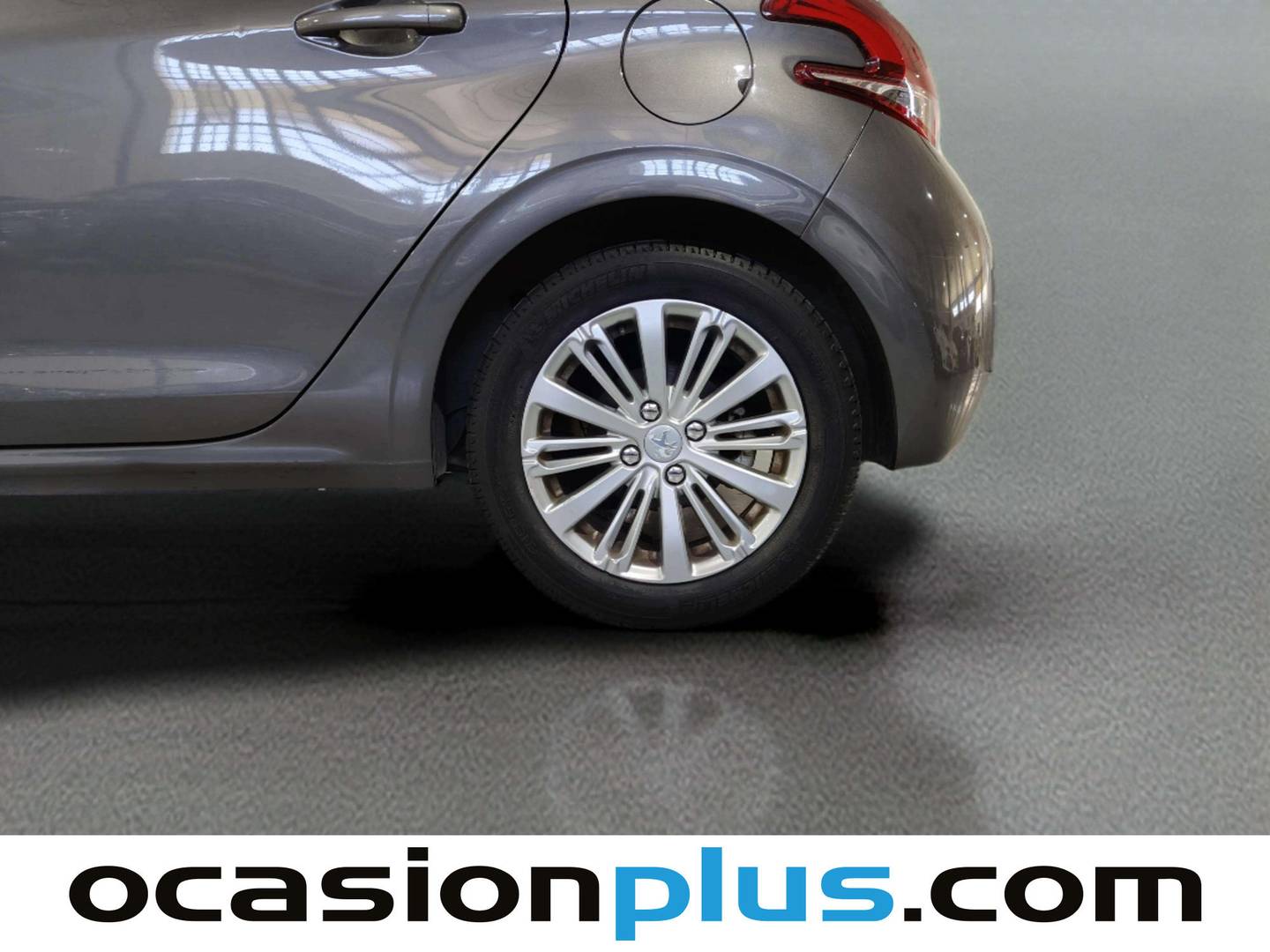 Peugeot 208 Peugeot 208 BlueHDi 100 Signature (99 CV) de segunda mano