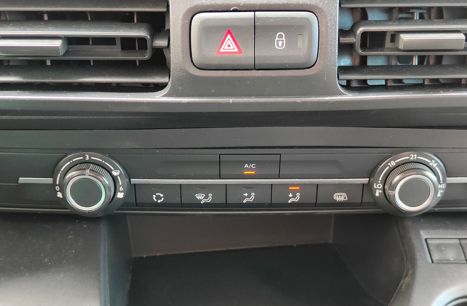 Toyota Proace City 1.5D GX Media - foto 22