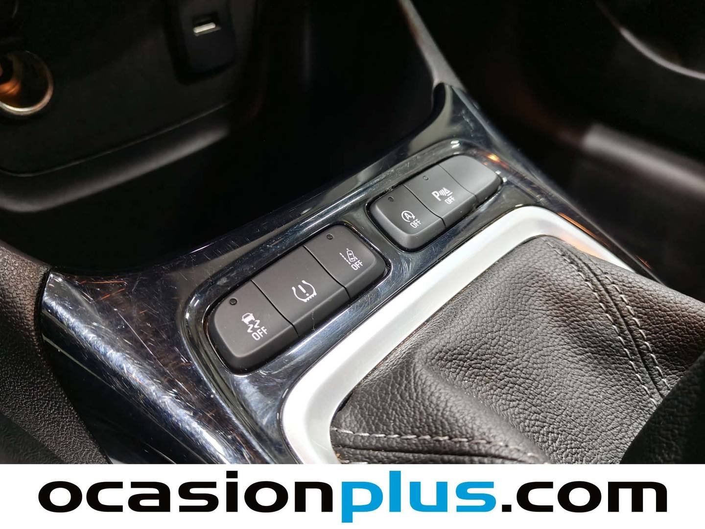 Foto Opel Crossland X Opel Crossland X 1.2 S&S Design Line 120 Aniversario (110 CV)