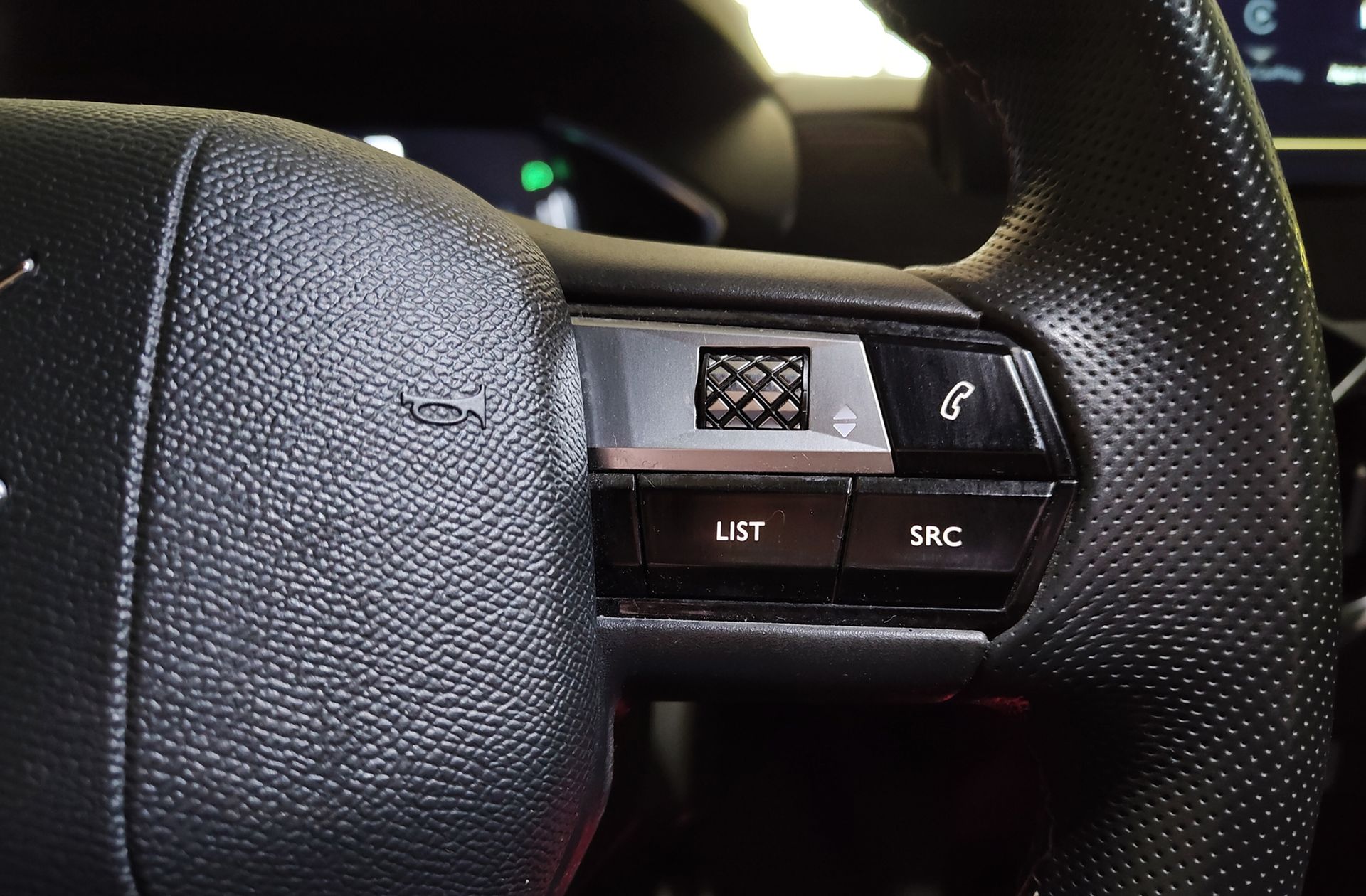 DS 3 Crossback Performance Line BlueHDi - foto 27
