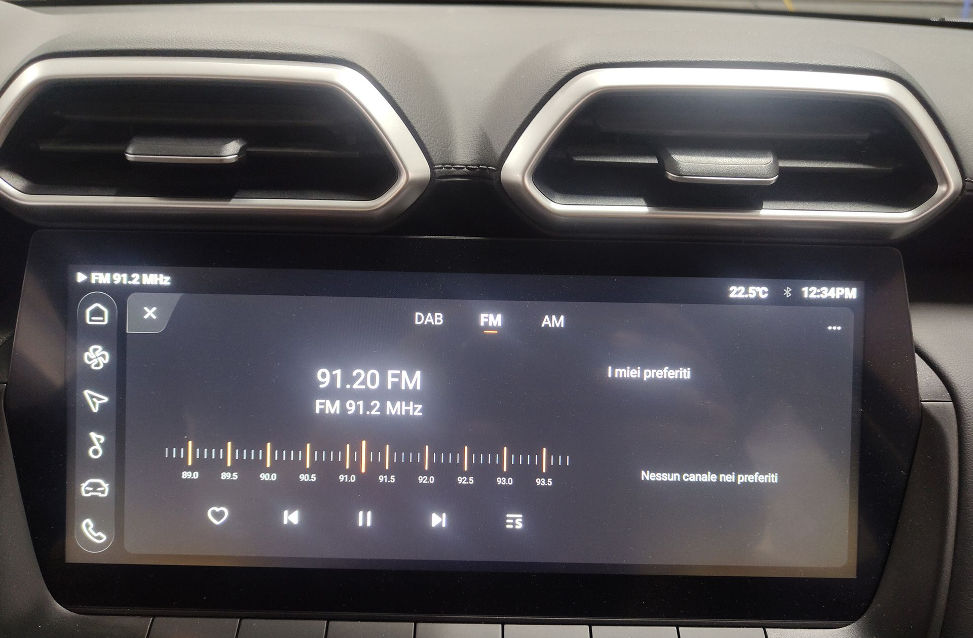 MG ZS 1.5 Hybrid+ Luxury - foto 32