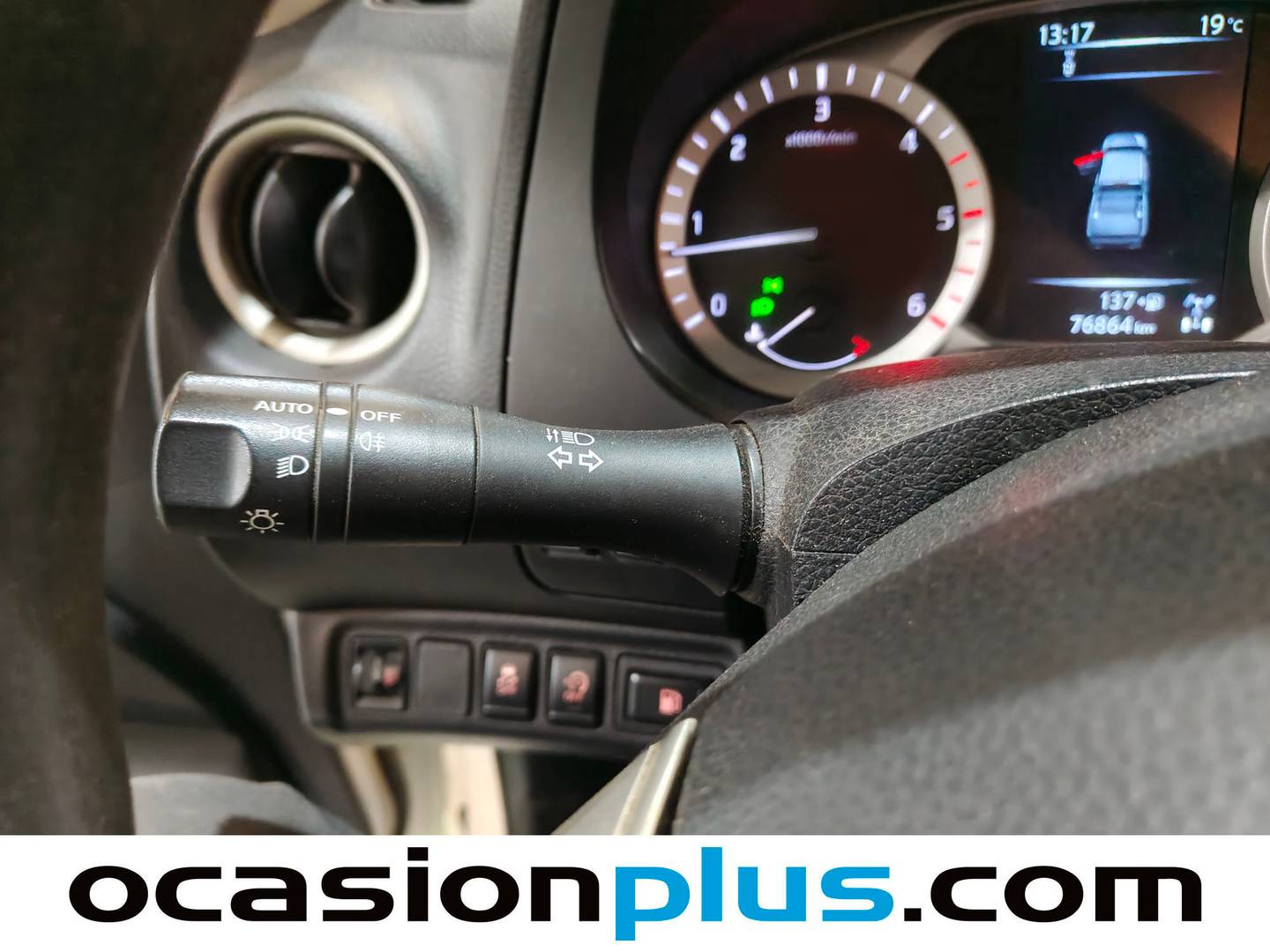 Equipamiento del Nissan Navara Nissan Navara PickUp 2.3 dCi Doble Cabina Acenta (163 CV)